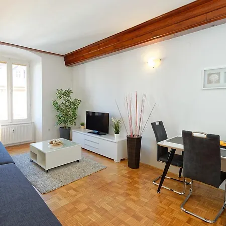 Apartment Center *